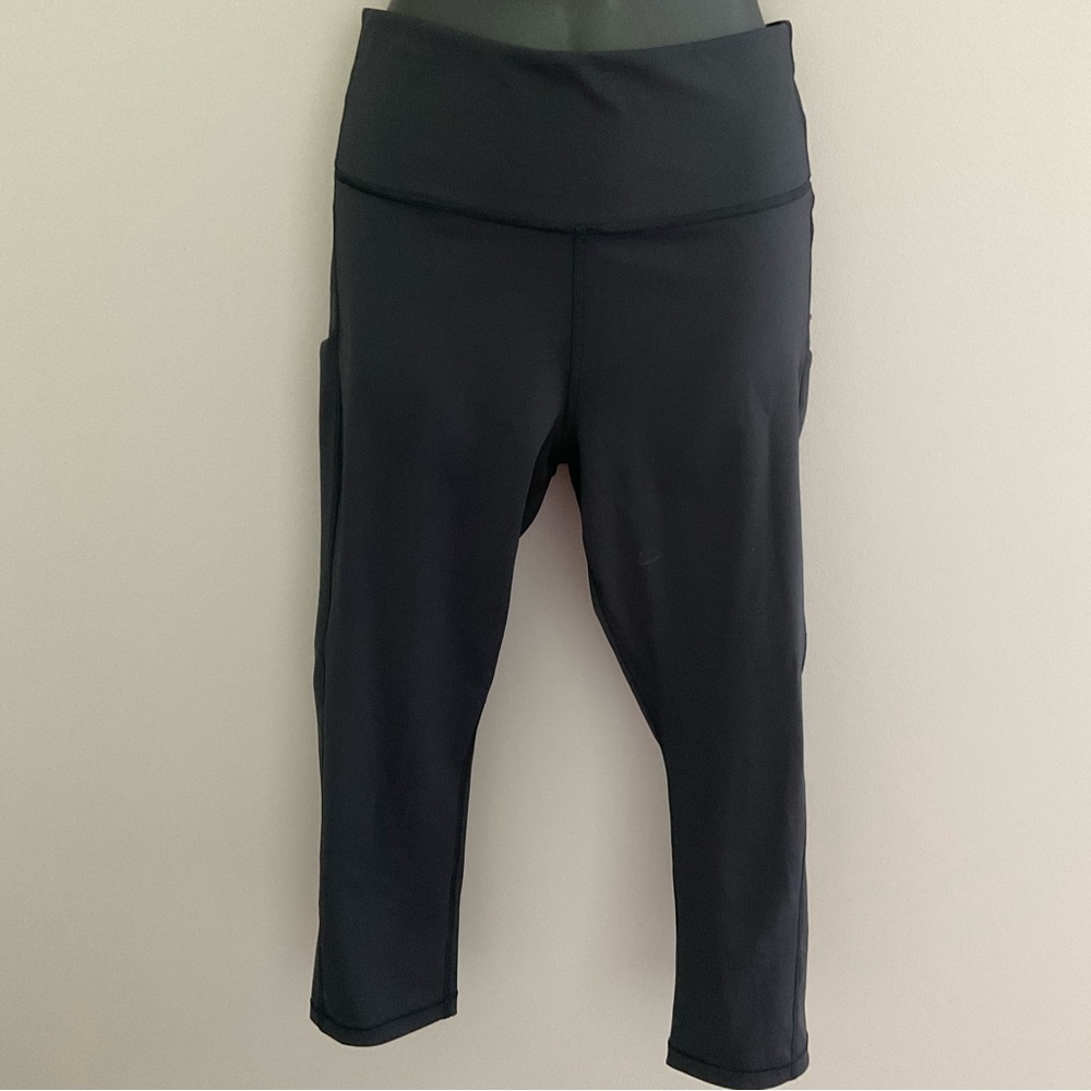 Athleta exercise leggings - Picture 4 of 7